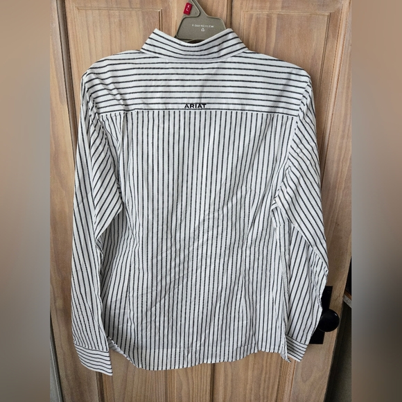 Ariat Women’s Roper Button-Up Shirt – Black & White Stripe - Picture 12 of 13